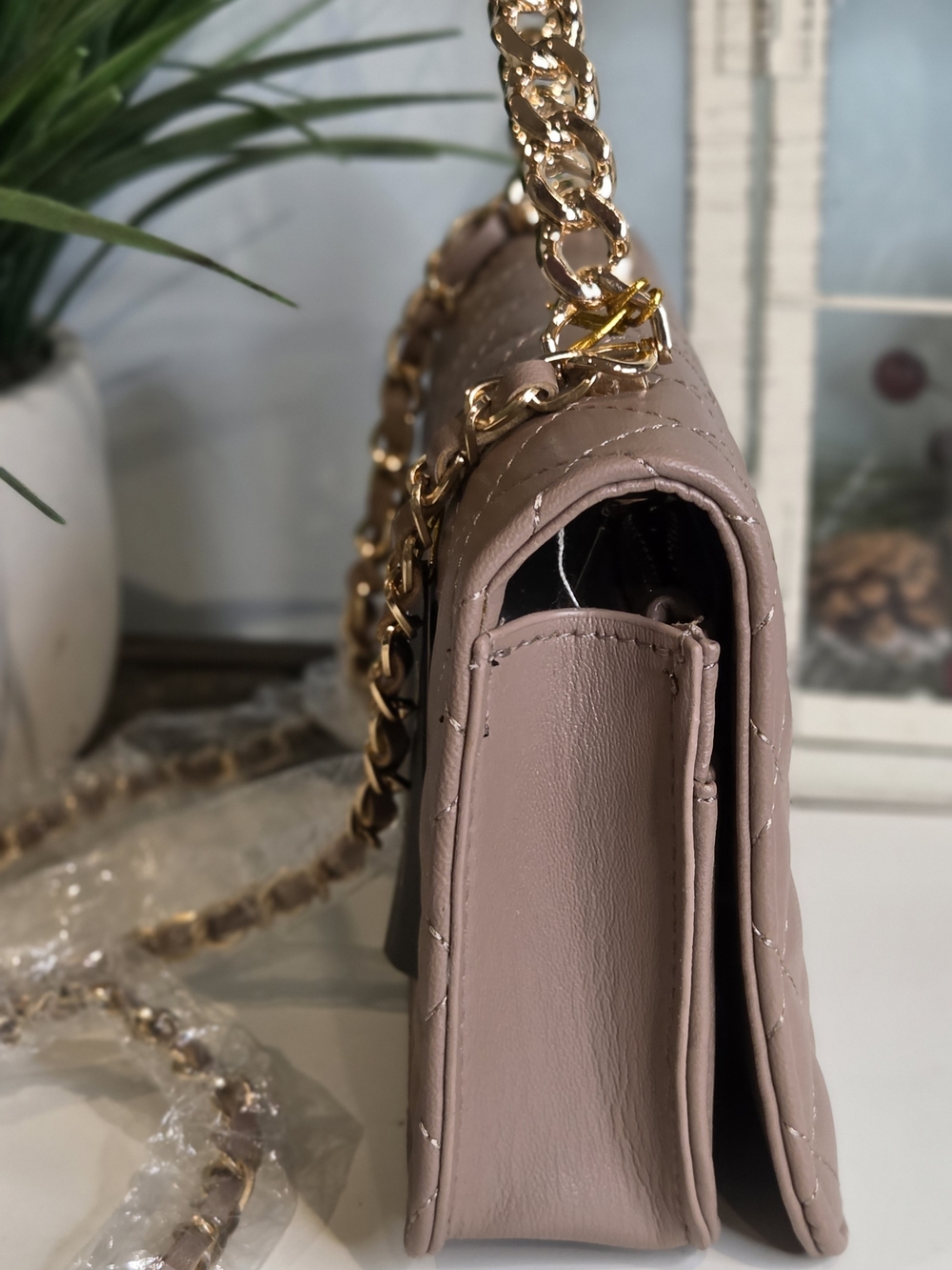 BeBe Quilted Top-Handle Crossbody Bag in Taupe - Picture 4 of 12